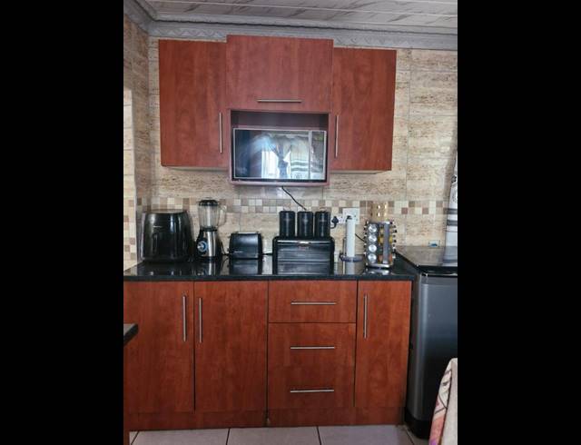 3 BEDROOM HOUSE FOR SALE IN KARENPARK